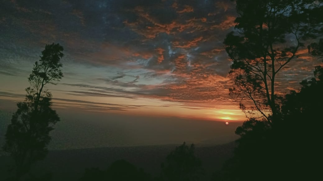 Mount Abang Sunrise Trekking